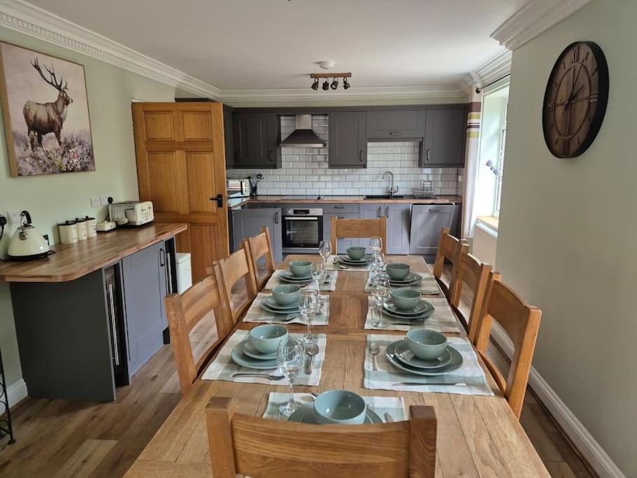 Stunning 5 Bedroom House On The River Wensum, Sleeps 19 NWI Exteriör bild