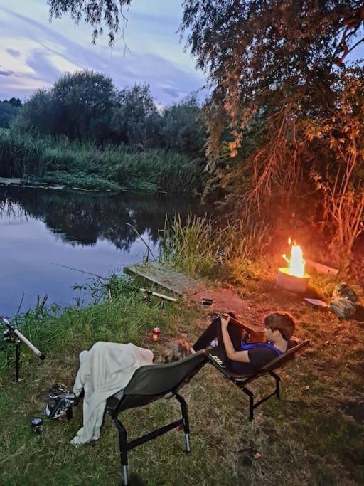 Stunning 5 Bedroom House On The River Wensum, Sleeps 19 NWI Exteriör bild