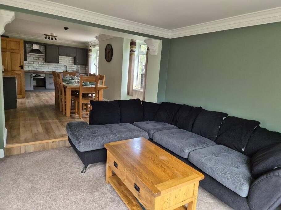 Stunning 5 Bedroom House On The River Wensum, Sleeps 19 NWI Exteriör bild