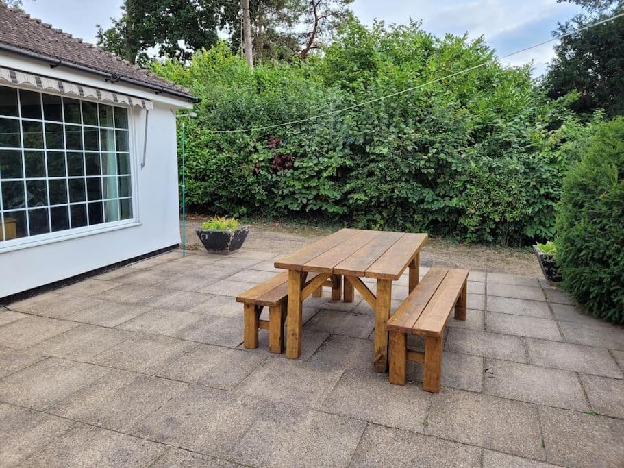 Stunning 5 Bedroom House On The River Wensum, Sleeps 19 NWI Exteriör bild