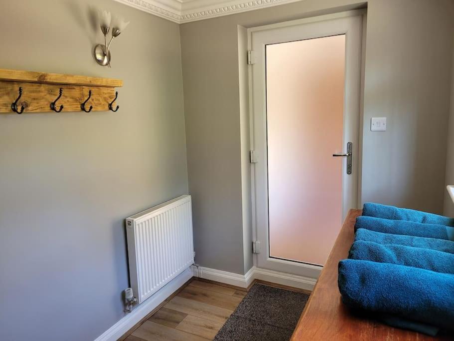 Stunning 5 Bedroom House On The River Wensum, Sleeps 19 NWI Exteriör bild